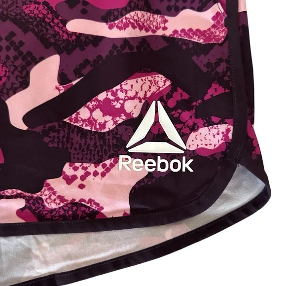 Reebok Womens Printed Essential Running Short with Pockets Pink Camouflage Med - Picture 4 of 9